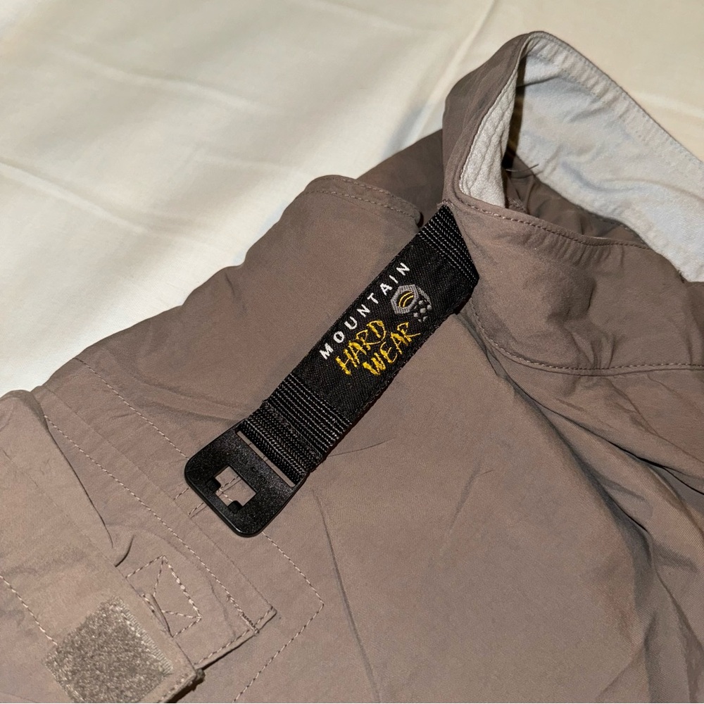 Mountain Hardware Pants - image 4